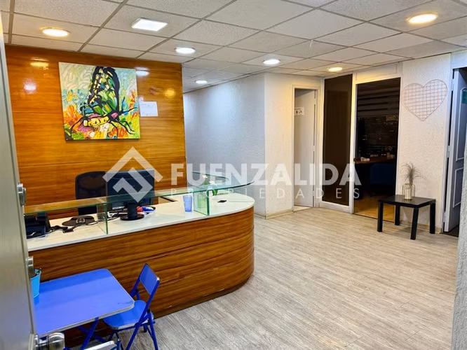 Oficina en venta 142 M2 8 Priv 5 Bañ 1 E 1 B. en Providencia