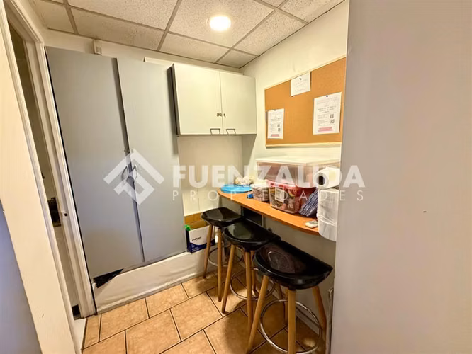 Oficina en venta 142 M2 8 Priv 5 Bañ 1 E 1 B. en Providencia - Imagen 24