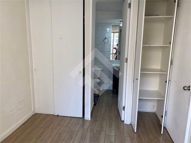 Departamento en venta de 1 dorm. en Estación Central
