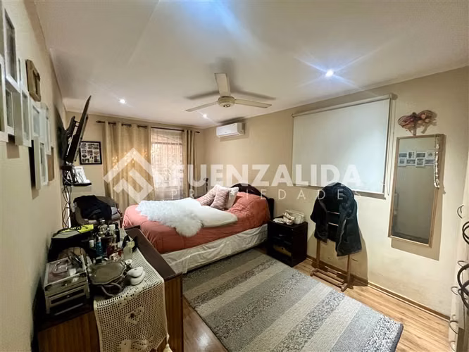 Casa en venta de 4 Dorm + Serv. 300 M2. en Las Condes