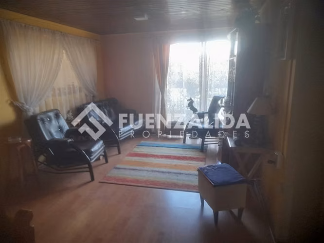 Casa en venta de 3 Dorm + Garaje. en Talagante