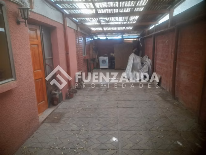 Casa en venta de 3 Dorm + Garaje. en Talagante