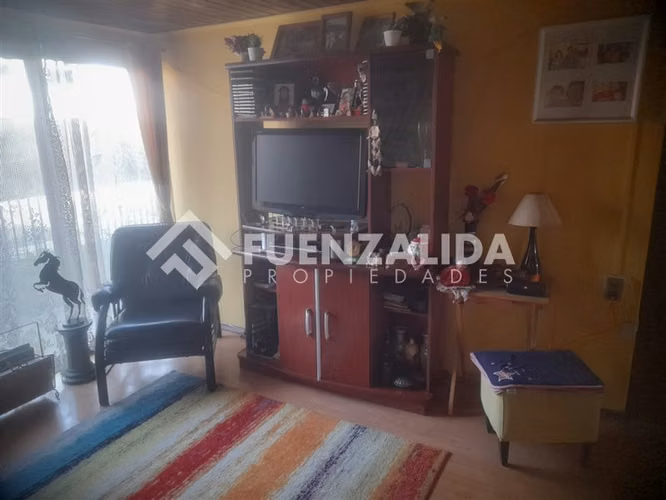 Casa en venta de 3 Dorm + Garaje. en Talagante