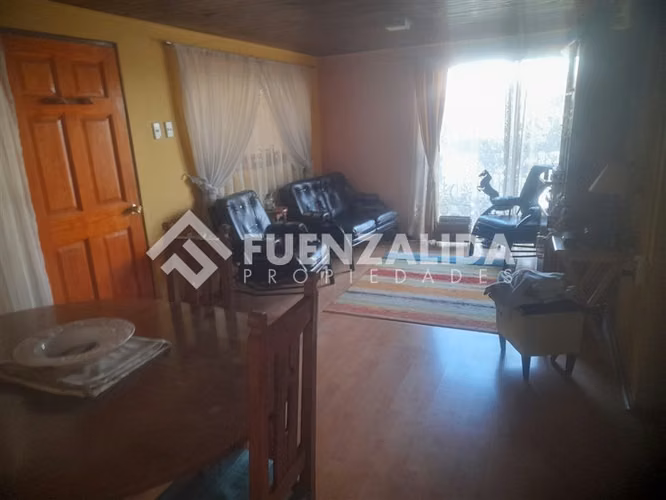 Casa en venta de 3 Dorm + Garaje. en Talagante