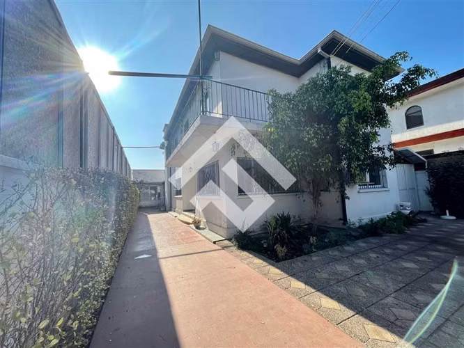 Casa en venta 738 M2 Terreno. en Providencia