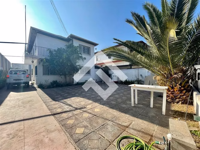Casa en venta 738 M2 Terreno. en Providencia