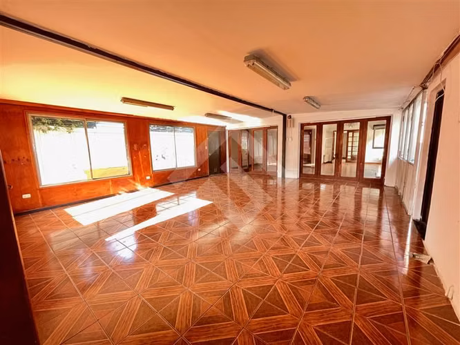 Casa en venta 738 M2 Terreno. en Providencia