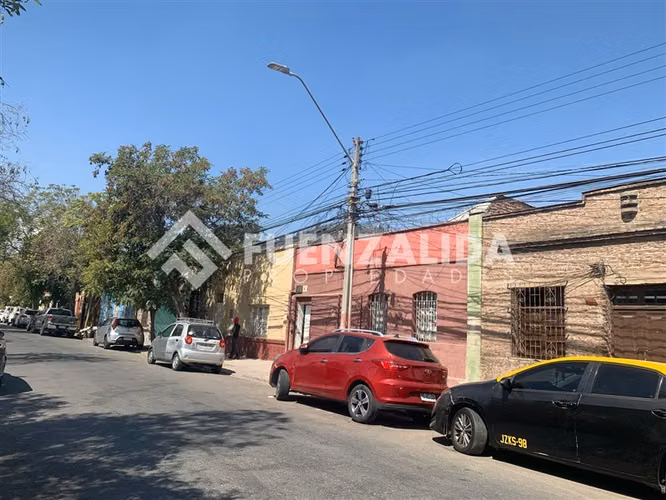 Casa en venta de 4 dorm. en Recoleta