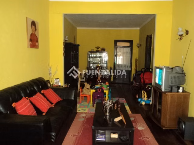 Casa en venta de 4 dorm. en Recoleta
