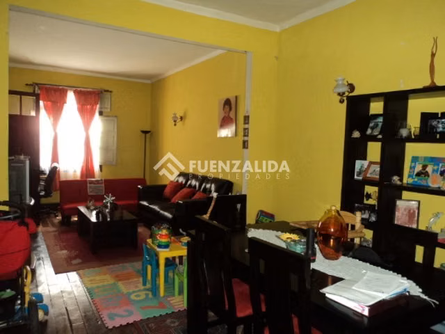 Casa en venta de 4 dorm. en Recoleta