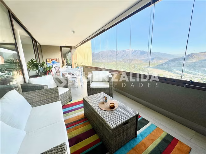 Exclusivo departamento en venta 5D 5B 2EST 1B. Lo Barnechea - Imagen 3