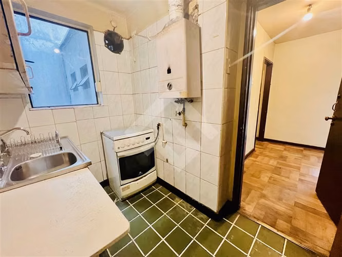 Departamento en venta de 2 dorm + pieza de serv. en Santiago