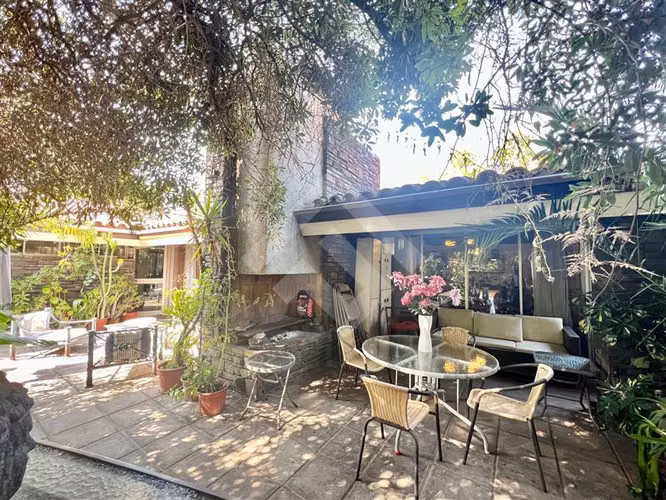 Casa en venta en exclusivo sector El Bosque. En Providencia
