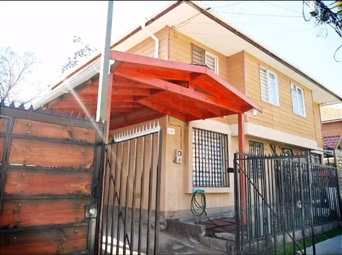 Casa en arriendo de 3 dormitorios en Puente Alto, MMV - Imagen 1