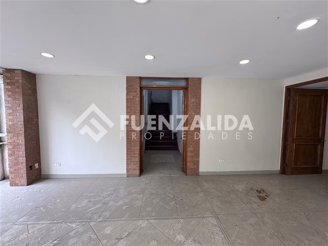 Oficina en arriendo en Providencia, APP