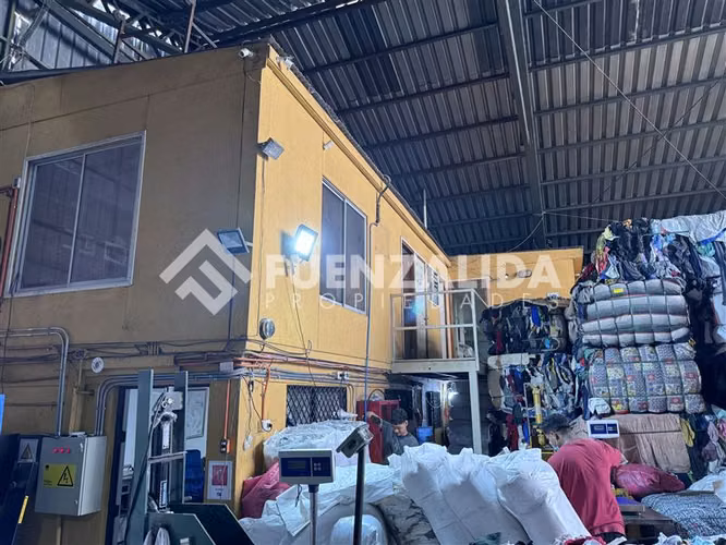 Bodega en arriendo en La Cisterna