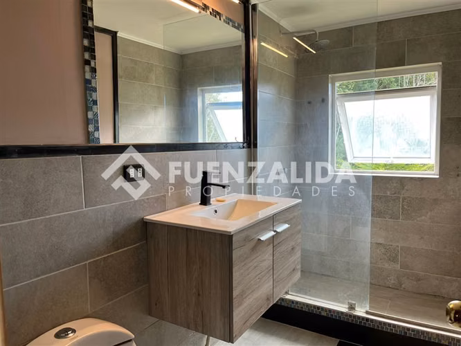 Vendemos 2 casas pareadas estilo townhouses en Puerto Varas