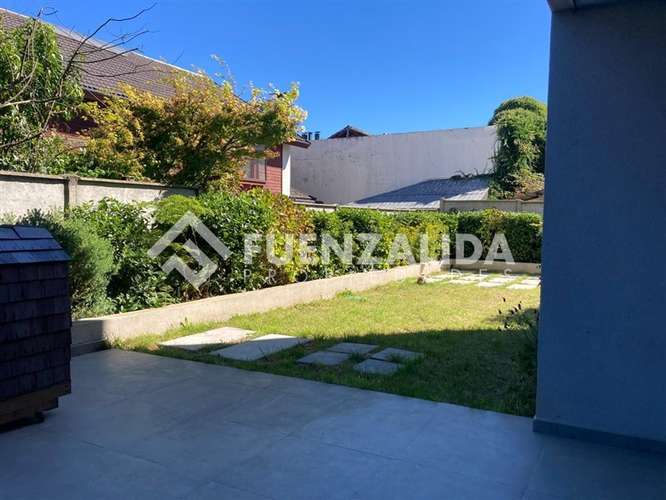Departamento en arriendo de 2D2B con amplio patio