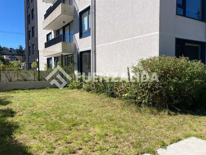 Departamento en arriendo de 2D2B con amplio patio