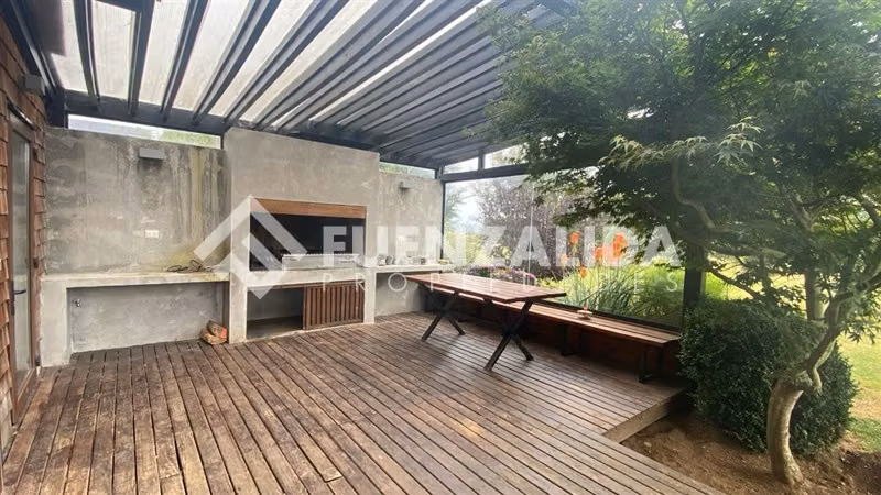 Vendemos Amplia Casa Condominio Las Bahías de Puerto Varas