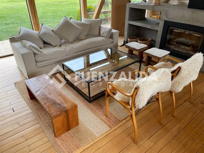 Vendemos Amplia Casa Condominio Las Bahías de Puerto Varas