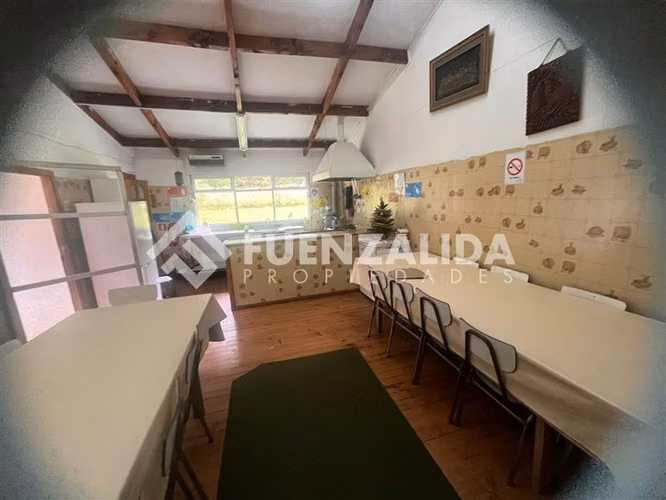 Arriendo de parcela con insfraectructura educativa.