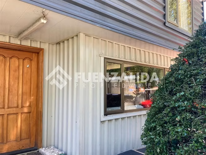 Local Comercial en venta con 2 cámaras frigorificas