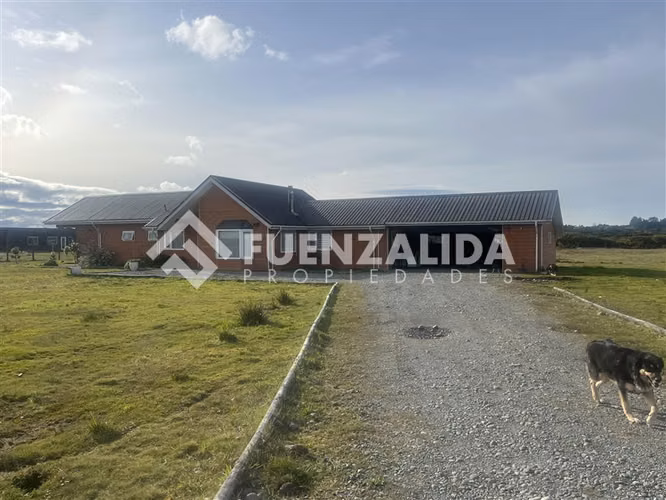 Vendemos en Condominio de Puerto Varas casa de 4D2B