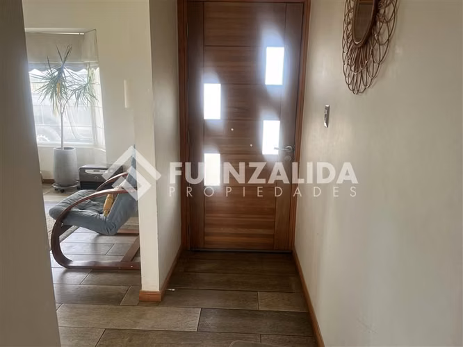Vendemos en Condominio de Puerto Varas casa de 4D2B