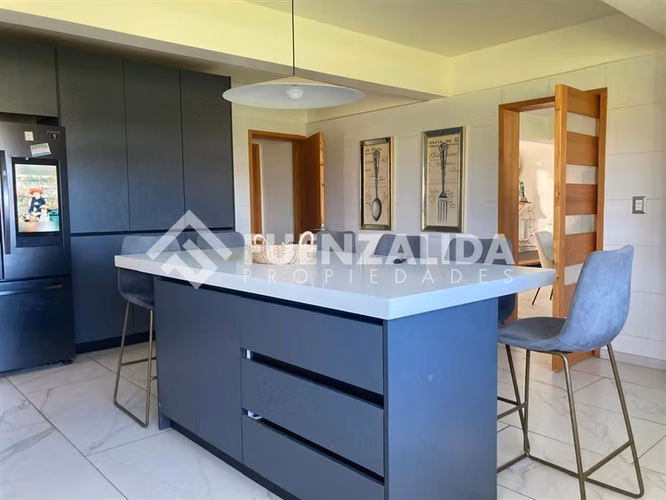 Casa en venta de 4D3B en condominio Las tranqueras