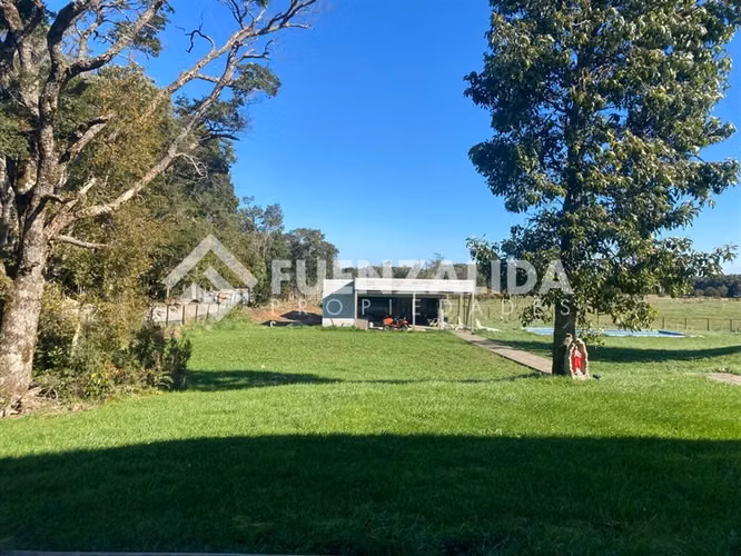 Casa en venta de 4D3B en condominio Las tranqueras