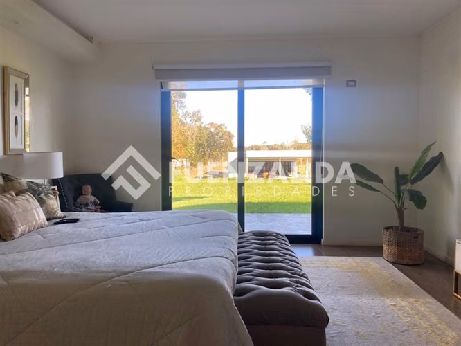 Casa en venta de 4D3B en condominio Las tranqueras