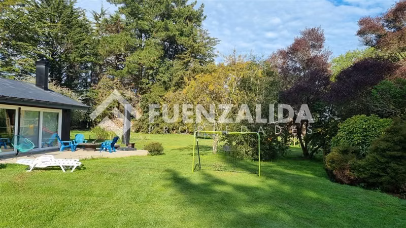 Casa de campo remodelada de 4D4B con jardin en Frutillar
