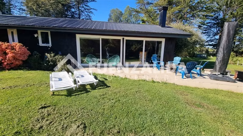 Casa de campo remodelada de 4D4B con jardin en Frutillar