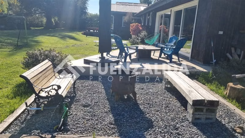 Casa de campo remodelada de 4D4B con jardin en Frutillar
