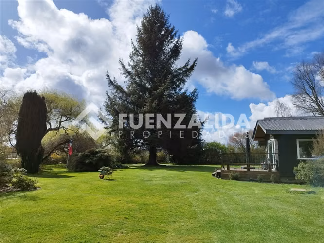 Casa de campo remodelada de 4D4B con jardin en Frutillar