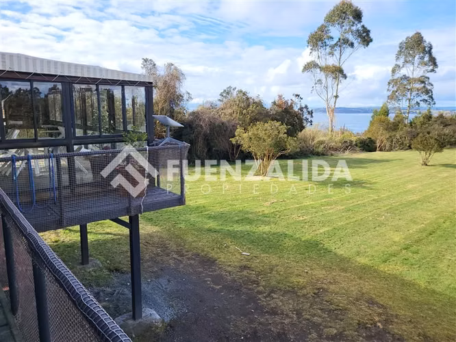 Espectacular casa con vista al mar 4D5B en Puerto Montt