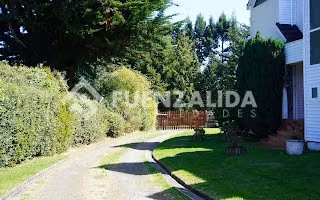 Casa en venta de 5D4B en Puerto Varas