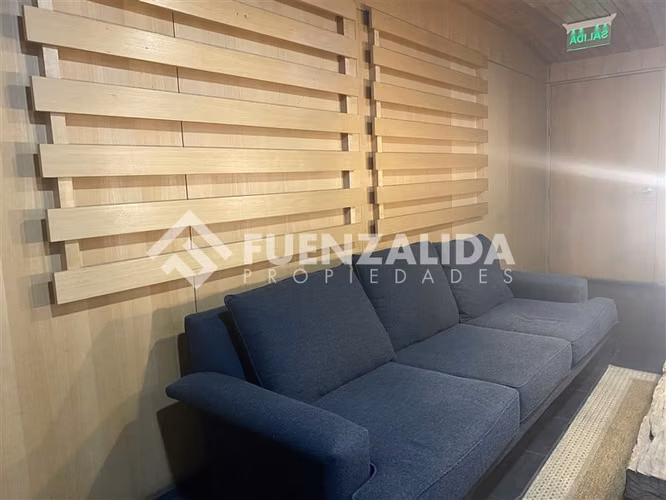 VENTA Oficina pleno centro Puerto Varas 2 estacionamientos
