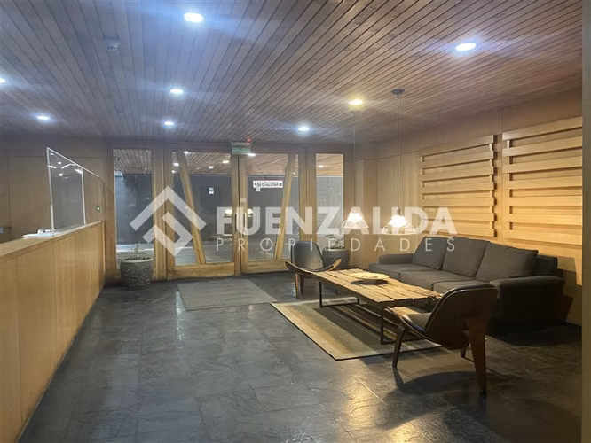 VENTA Oficina pleno centro Puerto Varas 2 estacionamientos