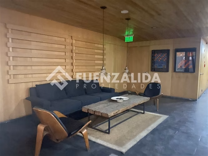 VENTA Oficina pleno centro Puerto Varas 2 estacionamientos