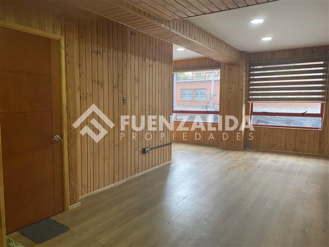 VENTA Oficina pleno centro Puerto Varas 2 estacionamientos