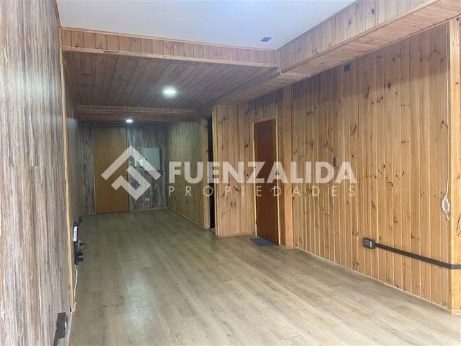 VENTA Oficina pleno centro Puerto Varas 2 estacionamientos