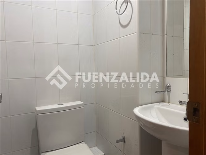 VENTA Oficina pleno centro Puerto Varas 2 estacionamientos