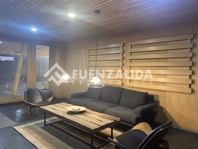 VENTA Oficina pleno centro Puerto Varas 2 estacionamientos