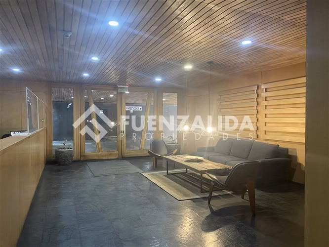 VENTA Oficina pleno centro Puerto Varas 2 estacionamientos