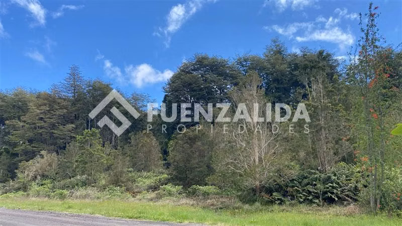 Vendemos Parcela con acceso a Rio. Camino a Ensenada