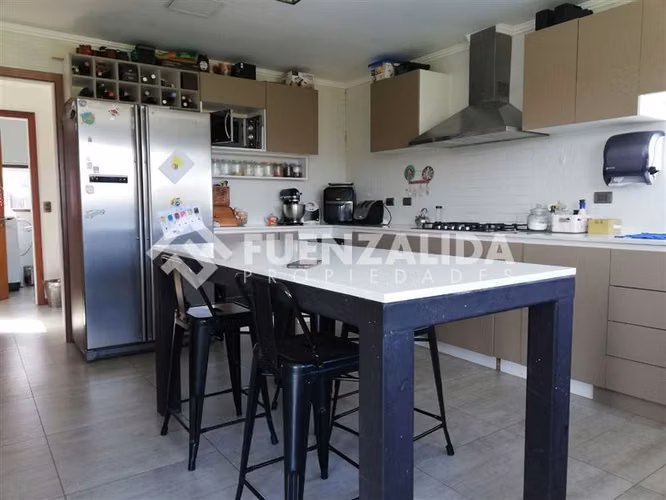 Vendemos casa de 4D3B en Lomas de Coihuin Puerto Montt