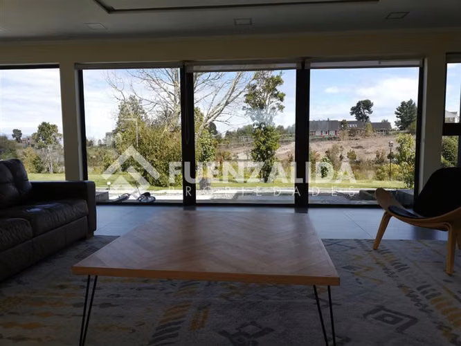 Vendemos casa de 4D3B en Lomas de Coihuin Puerto Montt