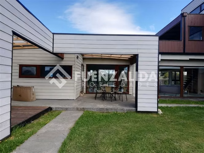 Vendemos casa de 4D3B en Lomas de Coihuin Puerto Montt
